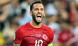 Hakan Çalhanoğlu neden yok, sakatlandı mı? Hakan Çalhanoğlu Avusturya-Türkiye maçında neden yer almadı?