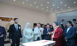 Mansur Yavaş ve Melih Gökçek nikah masasında bir araya geldi!