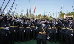 Emekli albaydan bomba iddia: Kılıçlı yemini okutan teğmen, yemin sonrası komutanına böyle demiş!