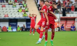 Trendyol Süper Lig'de heyecan: Antalyaspor, Adana Demirspor'u son dakikada 2-1 geçti!