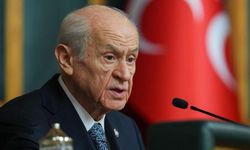 Devlet Bahçeli'den şaşırtan hareket! DEM vekillerle tokalaşmasının nedenini açıkladı!