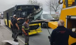 Sultangazi'de İETT Otobüsleri Çarpıştı: Biri Çocuk, 2 Yaralı