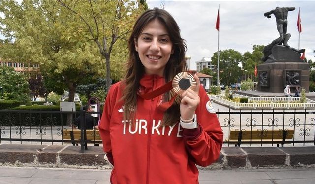 Meryem Betül Çavdar kimdir? Nereli?