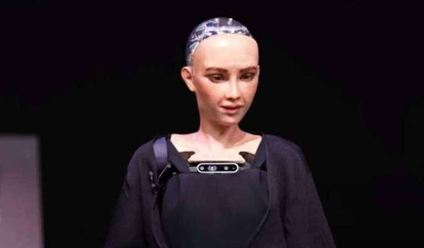 Mevzular Açık Mikrofon'da Yapay zeka ve İnsanlık kapışması: Robot Sophia'nın çok konuşulacak cevapları... 