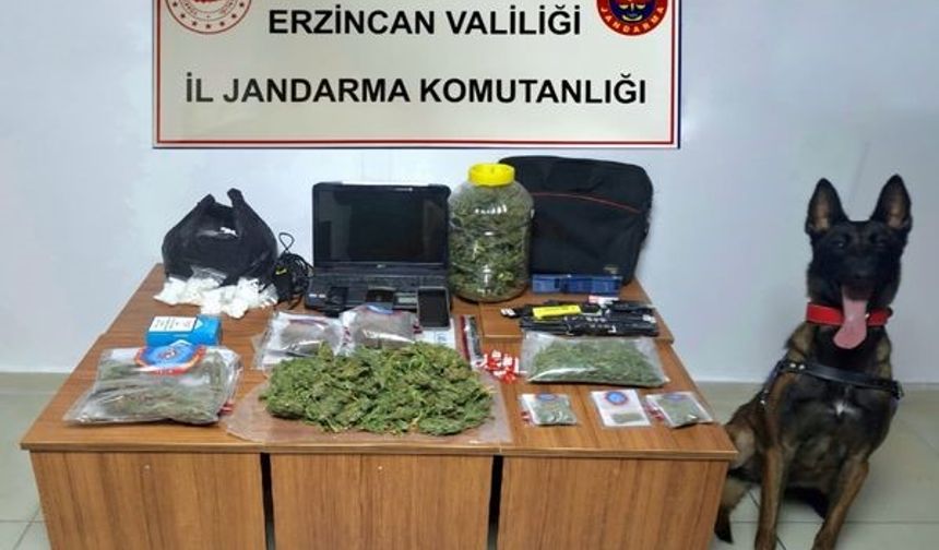 Jandarma ekipleri uyuşturucuya geçit vermiyor